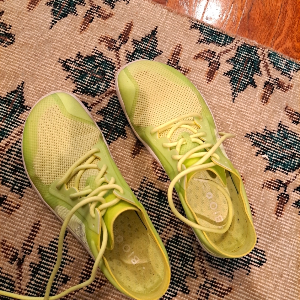 Vivobarefoot 41 neon yellow primus lite II BIO